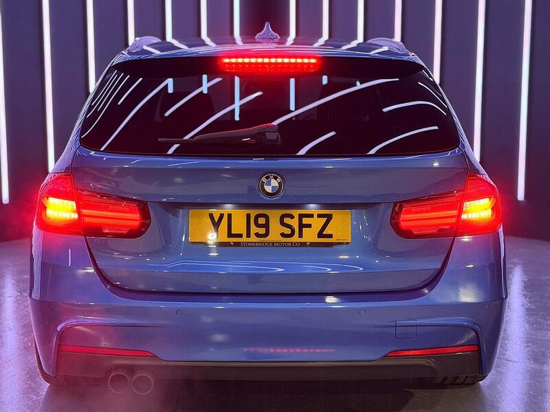 BMW 3 Series 2.0 320i M Sport Shadow Edition Touring Auto Euro 6 (s/s) 5dr - U452
