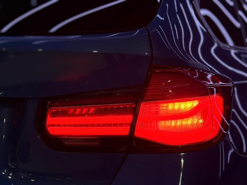 BMW 3 Series 2.0 320i M Sport Shadow Edition Touring Auto Euro 6 (s/s) 5dr - U452