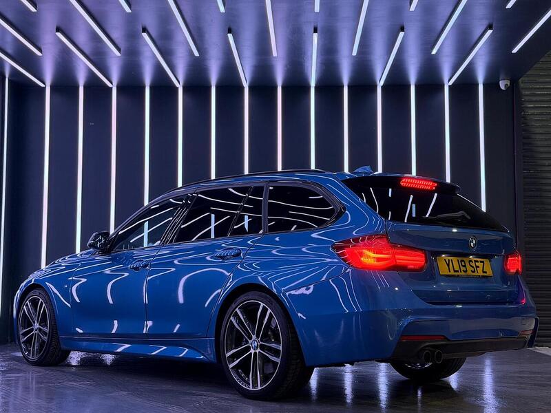 BMW 3 Series 2.0 320i M Sport Shadow Edition Touring Auto Euro 6 (s/s) 5dr - U452