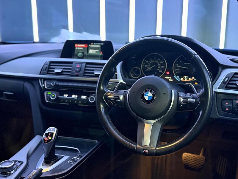 BMW 3 Series 2.0 320i M Sport Shadow Edition Touring Auto Euro 6 (s/s) 5dr - U452