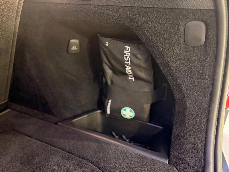 Volvo XC90 2.0 B5 MHEV R-Design Auto 4WD Euro 6 (s/s) 5dr - U457