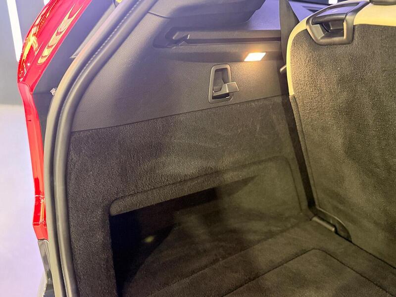 Volvo XC90 2.0 B5 MHEV R-Design Auto 4WD Euro 6 (s/s) 5dr - U457