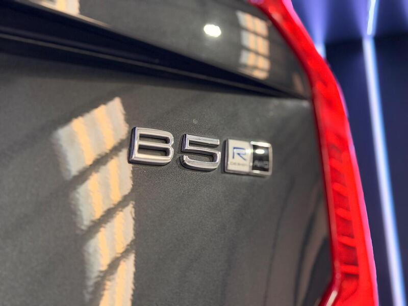 Volvo XC90 2.0 B5 MHEV R-Design Auto 4WD Euro 6 (s/s) 5dr - U457