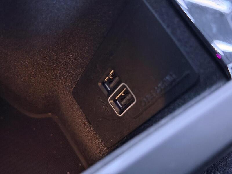 Volvo XC90 2.0 B5 MHEV R-Design Auto 4WD Euro 6 (s/s) 5dr - U457