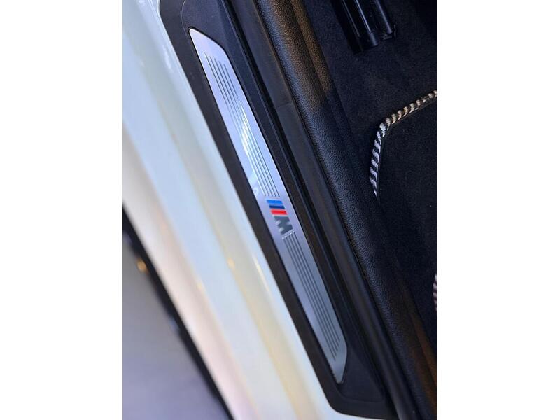 BMW 1 Series 2.0 120d M Sport Shadow Edition Auto xDrive Euro 6 (s/s) 5dr - U458