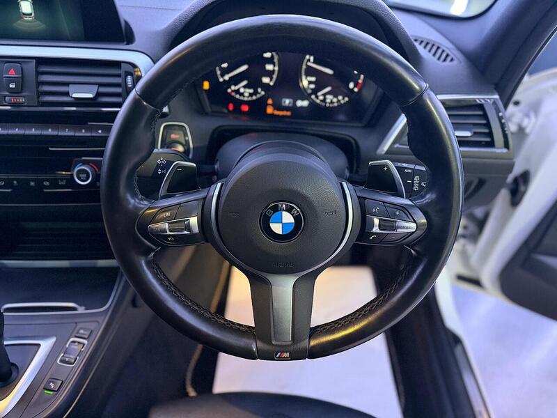 BMW 1 Series 2.0 120d M Sport Shadow Edition Auto xDrive Euro 6 (s/s) 5dr - U458