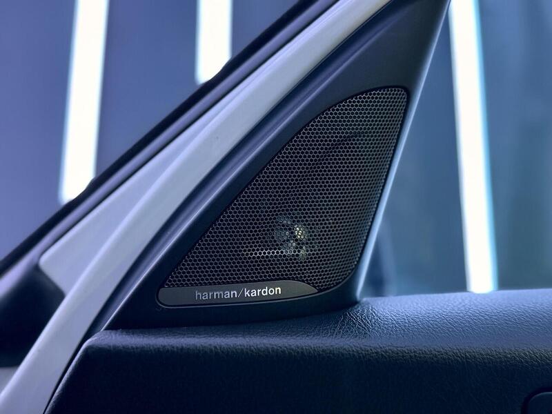 BMW 1 Series 2.0 120d M Sport Shadow Edition Auto xDrive Euro 6 (s/s) 5dr - U458