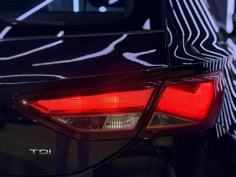 SEAT Leon 1.6 TDI CR SE DSG Euro 5 (s/s) 5dr - U459