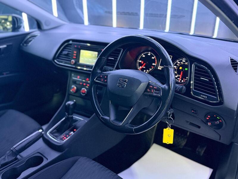 SEAT Leon 1.6 TDI CR SE DSG Euro 5 (s/s) 5dr - U459