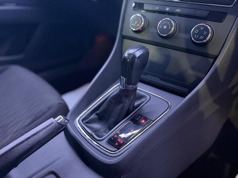 SEAT Leon 1.6 TDI CR SE DSG Euro 5 (s/s) 5dr - U459