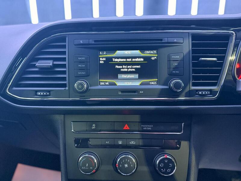 SEAT Leon 1.6 TDI CR SE DSG Euro 5 (s/s) 5dr - U459