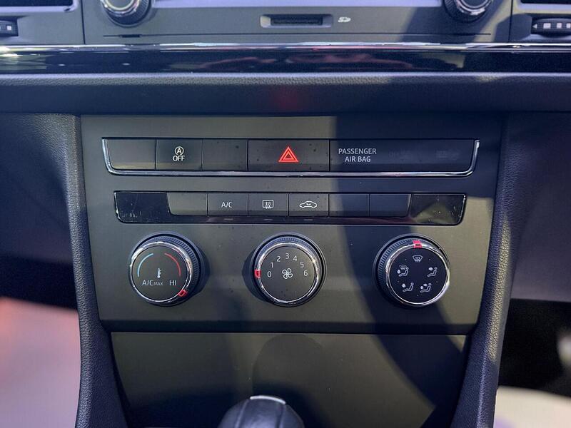 SEAT Leon 1.6 TDI CR SE DSG Euro 5 (s/s) 5dr - U459