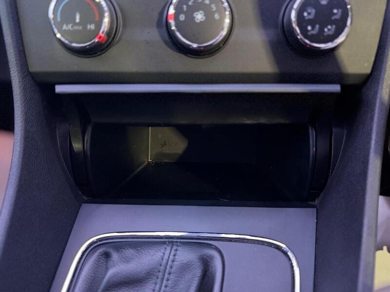 SEAT Leon 1.6 TDI CR SE DSG Euro 5 (s/s) 5dr - U459