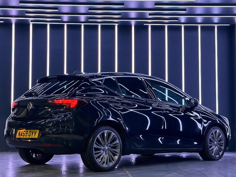 Vauxhall Astra 1.6 CDTi BlueInjection Griffin Euro 6 (s/s) 5dr - U460