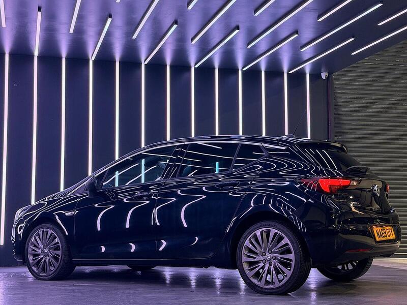 Vauxhall Astra 1.6 CDTi BlueInjection Griffin Euro 6 (s/s) 5dr - U460