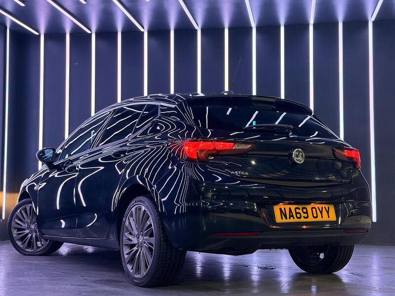 Vauxhall Astra 1.6 CDTi BlueInjection Griffin Euro 6 (s/s) 5dr - U460