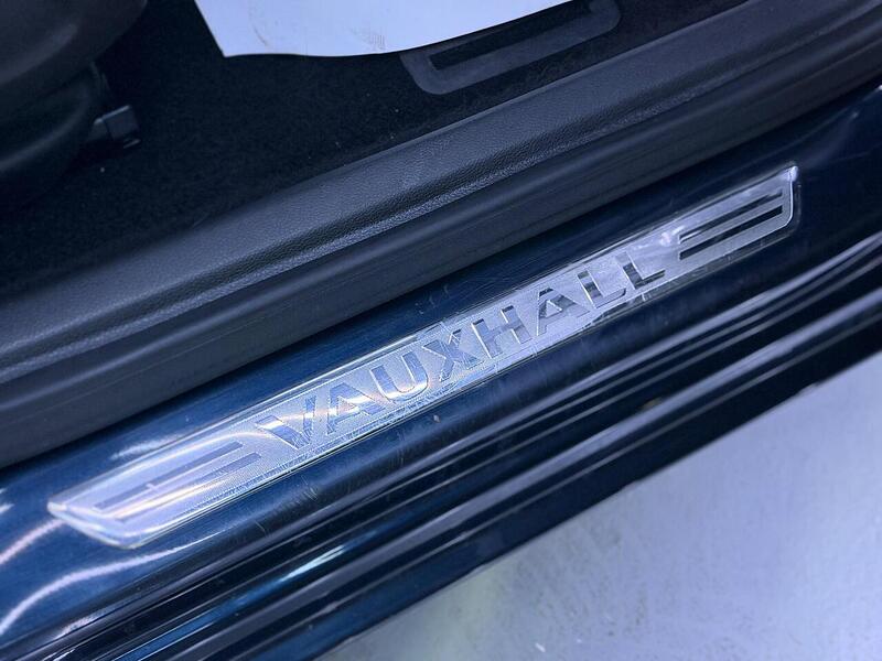 Vauxhall Astra 1.6 CDTi BlueInjection Griffin Euro 6 (s/s) 5dr - U460