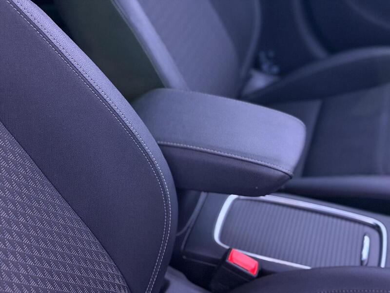 Vauxhall Astra 1.6 CDTi BlueInjection Griffin Euro 6 (s/s) 5dr - U460