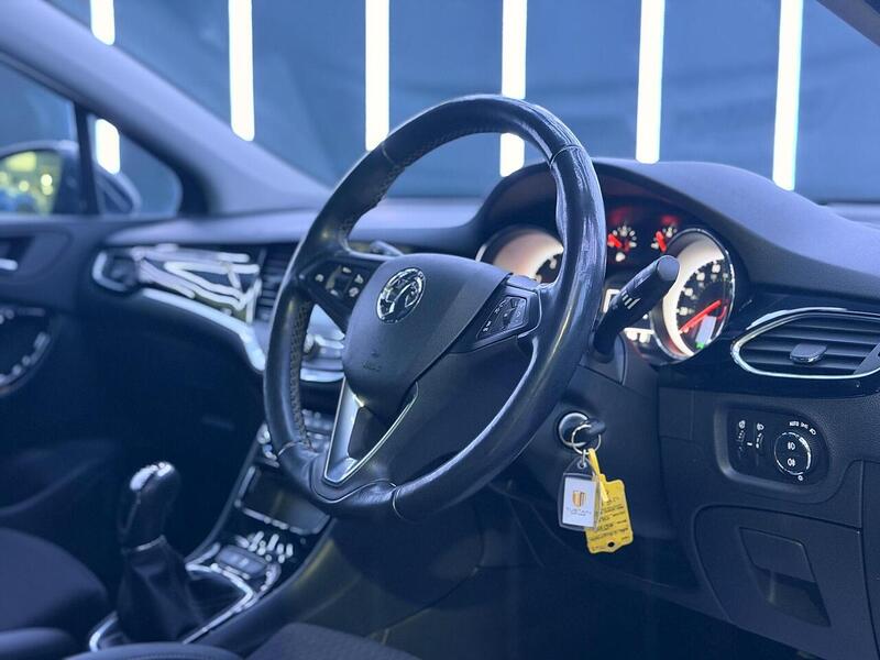 Vauxhall Astra 1.6 CDTi BlueInjection Griffin Euro 6 (s/s) 5dr - U460