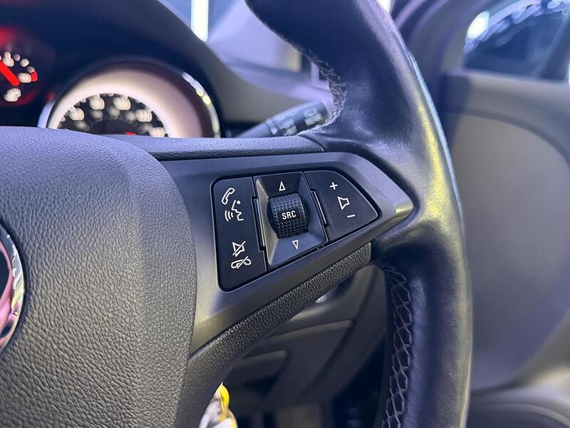 Vauxhall Astra 1.6 CDTi BlueInjection Griffin Euro 6 (s/s) 5dr - U460