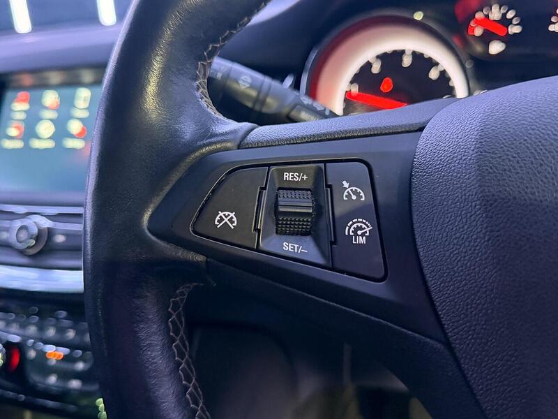 Vauxhall Astra 1.6 CDTi BlueInjection Griffin Euro 6 (s/s) 5dr - U460