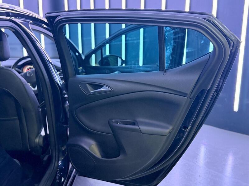 Vauxhall Astra 1.6 CDTi BlueInjection Griffin Euro 6 (s/s) 5dr - U460