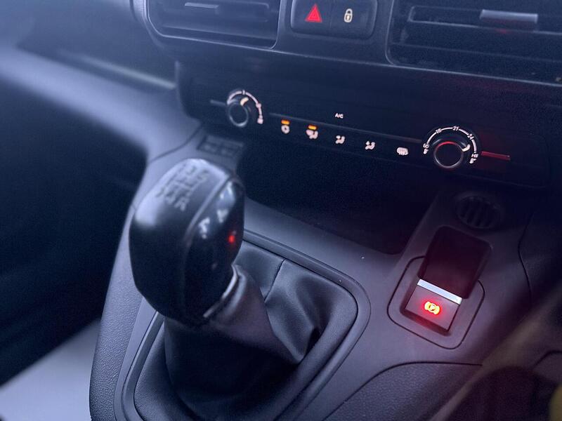 Peugeot Partner 1.5 BlueHDi 1000 Professional Standard Panel Van SWB Euro 6 5dr - U462