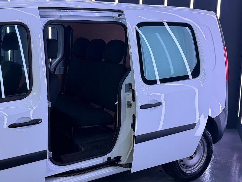 Renault Kangoo Maxi Kangoo Maxi Business Panel Van 1 Manual Diesel - U463