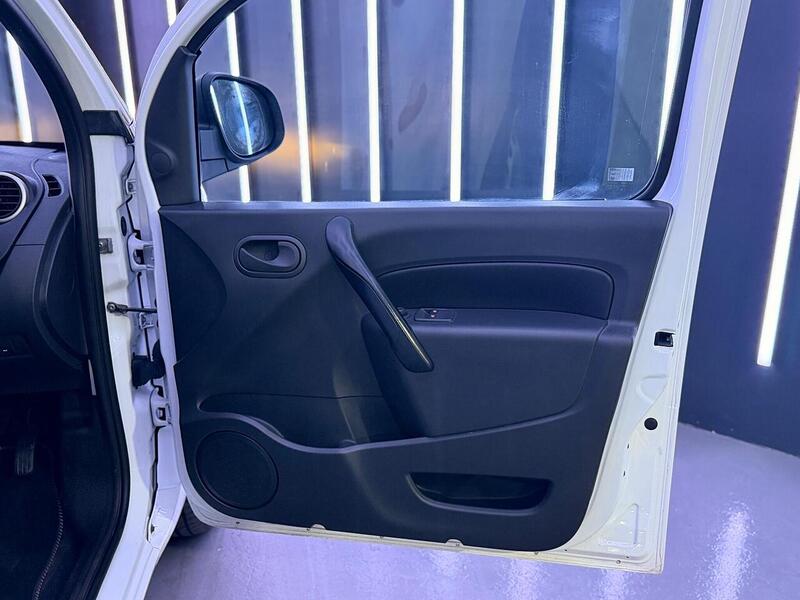 Renault Kangoo Maxi Kangoo Maxi Business Panel Van 1 Manual Diesel - U463
