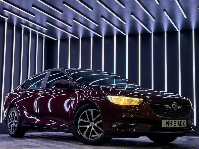 Vauxhall Insignia 1.6 Turbo D ecoTEC Design Nav Grand Sport Euro 6 (s/s) 5dr - U487