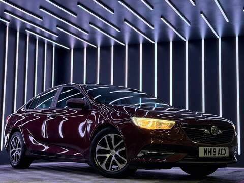 Vauxhall Insignia 1.6 e-HDi DStyle Plus Euro 5 (s/s) 3dr Hatchback Manual Diesel