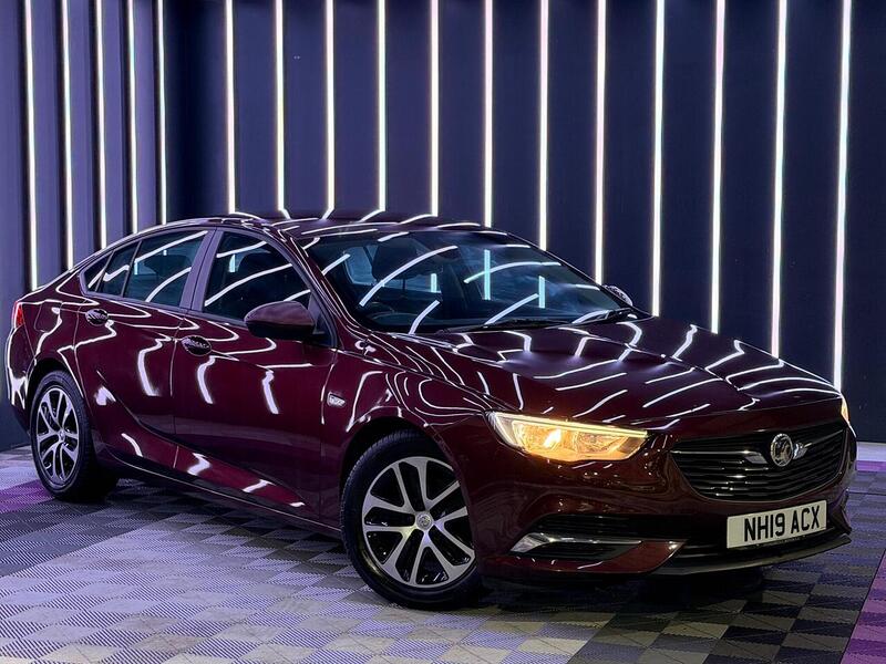 Vauxhall Insignia 1.6 Turbo D ecoTEC Design Nav Grand Sport Euro 6 (s/s) 5dr - U487