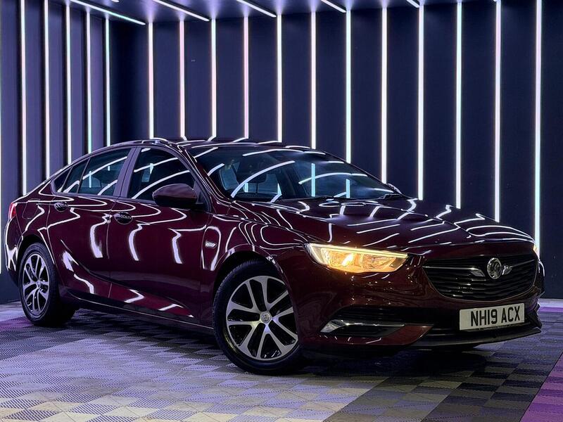 Vauxhall Insignia 1.6 Turbo D ecoTEC Design Nav Grand Sport Euro 6 (s/s) 5dr - U487