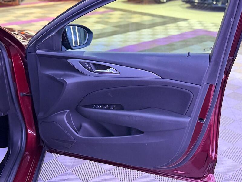 Vauxhall Insignia 1.6 Turbo D ecoTEC Design Nav Grand Sport Euro 6 (s/s) 5dr - U487