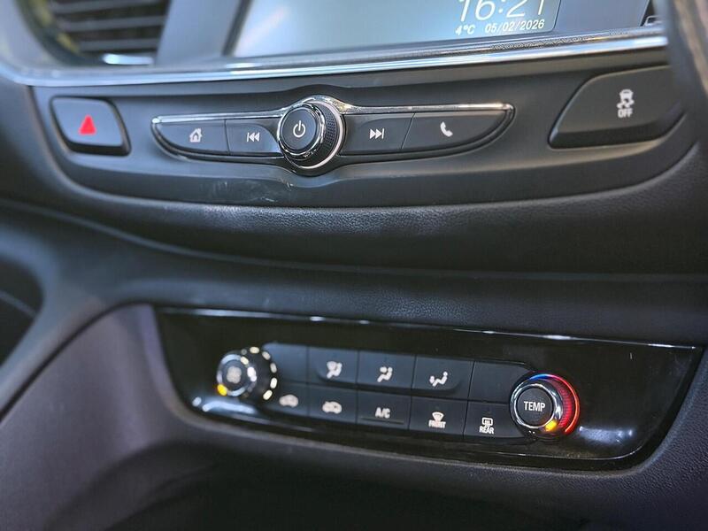 Vauxhall Insignia 1.6 Turbo D ecoTEC Design Nav Grand Sport Euro 6 (s/s) 5dr - U487