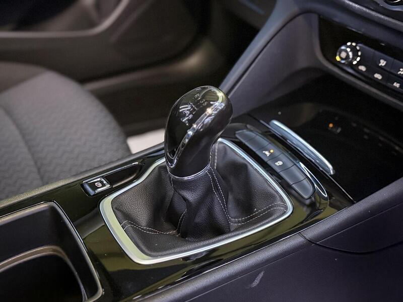 Vauxhall Insignia 1.6 Turbo D ecoTEC Design Nav Grand Sport Euro 6 (s/s) 5dr - U487