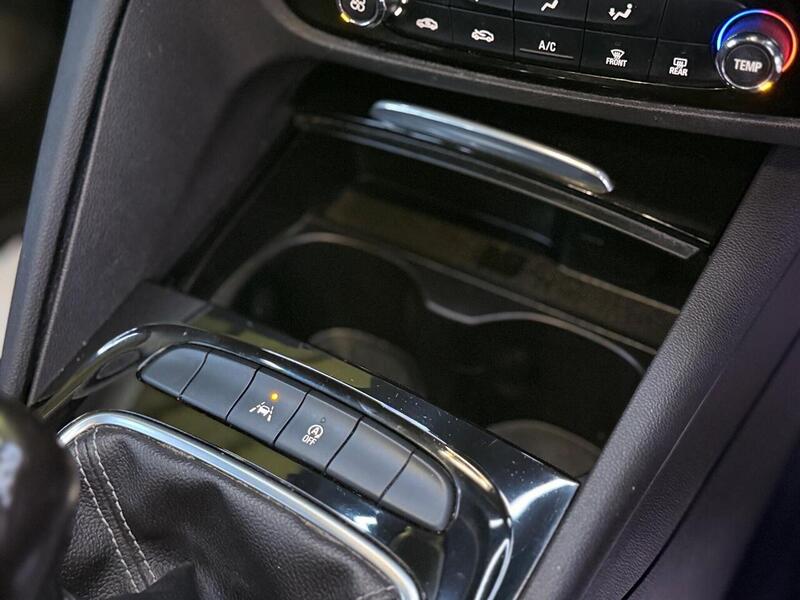 Vauxhall Insignia 1.6 Turbo D ecoTEC Design Nav Grand Sport Euro 6 (s/s) 5dr - U487