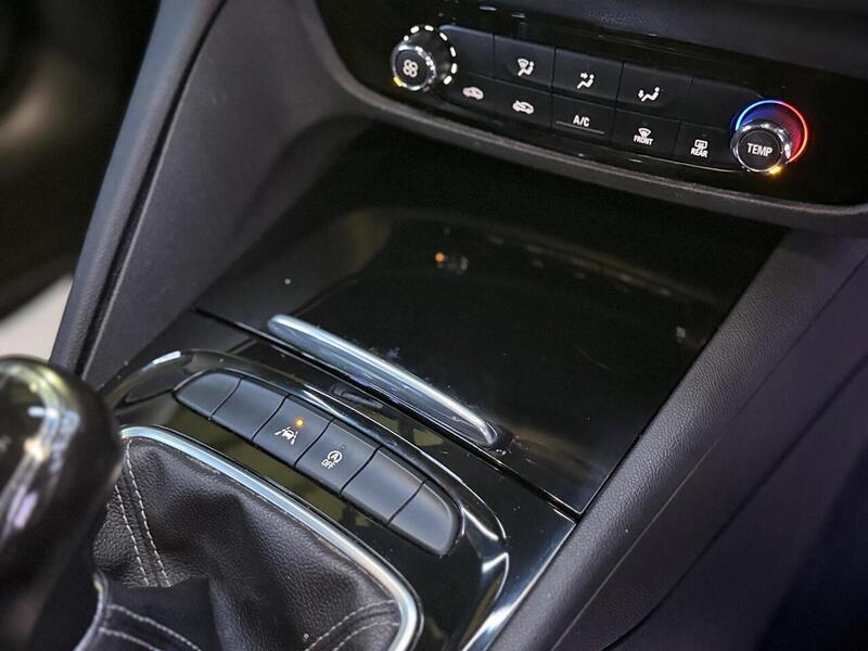 Vauxhall Insignia 1.6 Turbo D ecoTEC Design Nav Grand Sport Euro 6 (s/s) 5dr - U487