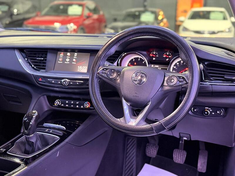 Vauxhall Insignia 1.6 Turbo D ecoTEC Design Nav Grand Sport Euro 6 (s/s) 5dr - U487