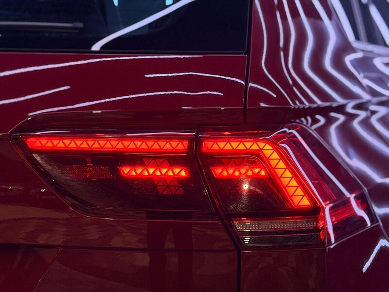 Volkswagen Tiguan 2.0 TDI R-Line Euro 6 (s/s) 5dr - U488