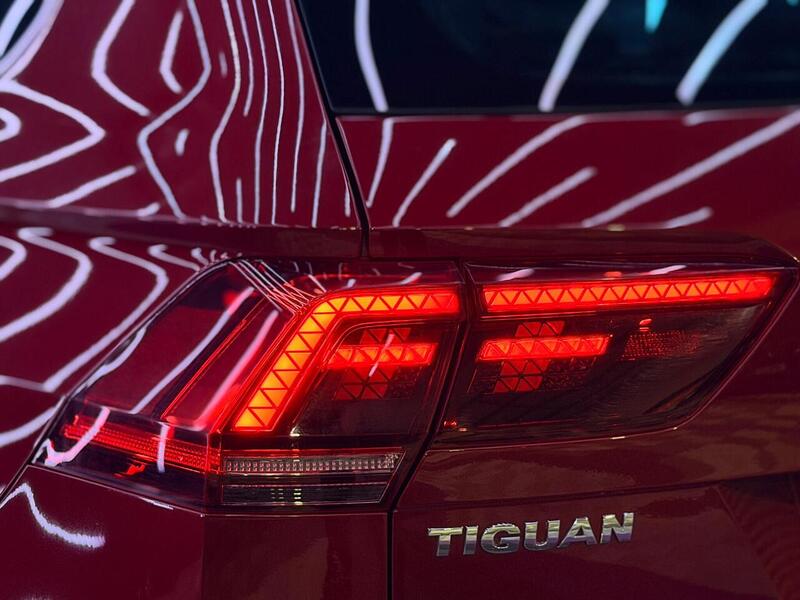 Volkswagen Tiguan 2.0 TDI R-Line Euro 6 (s/s) 5dr - U488