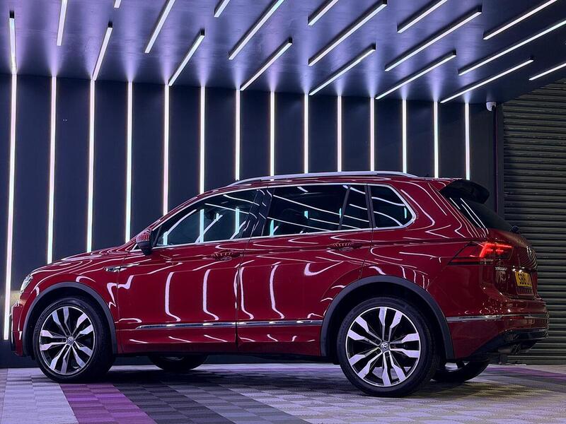 Volkswagen Tiguan 2.0 TDI R-Line Euro 6 (s/s) 5dr - U488