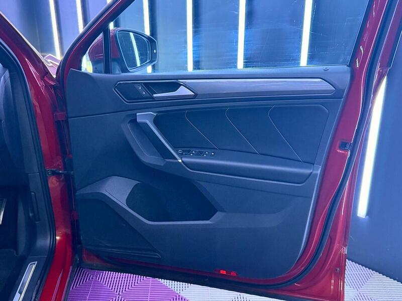 Volkswagen Tiguan 2.0 TDI R-Line Euro 6 (s/s) 5dr - U488