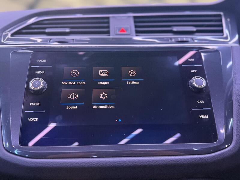 Volkswagen Tiguan 2.0 TDI R-Line Euro 6 (s/s) 5dr - U488