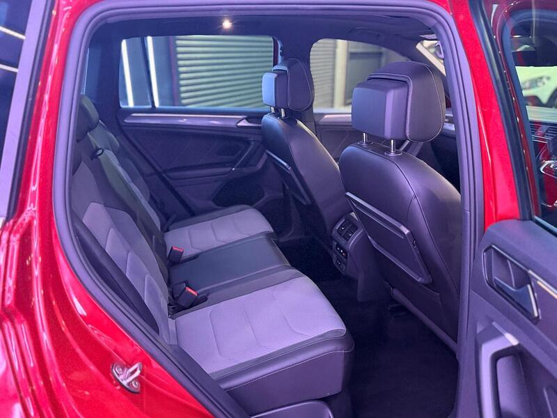 Volkswagen Tiguan 2.0 TDI R-Line Euro 6 (s/s) 5dr - U488