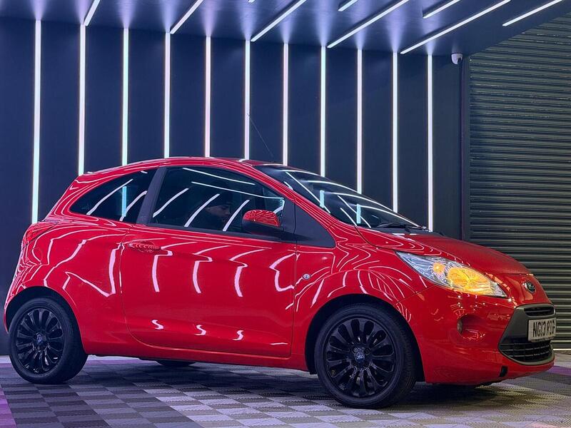 Ford Ka 1.2 Zetec Euro 5 (s/s) 3dr - U489