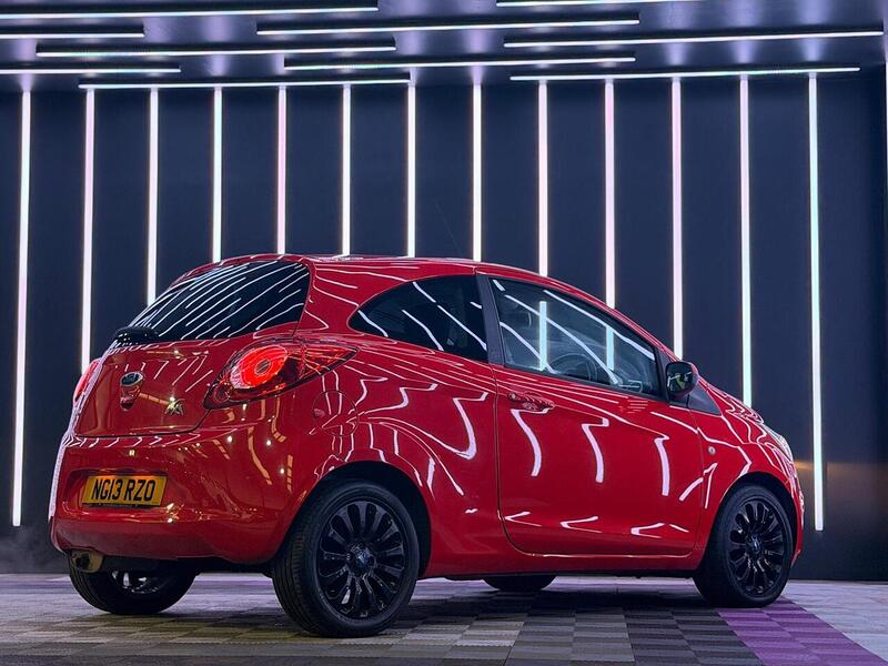 Ford Ka 1.2 Zetec Euro 5 (s/s) 3dr - U489