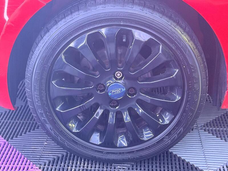 Ford Ka 1.2 Zetec Euro 5 (s/s) 3dr - U489