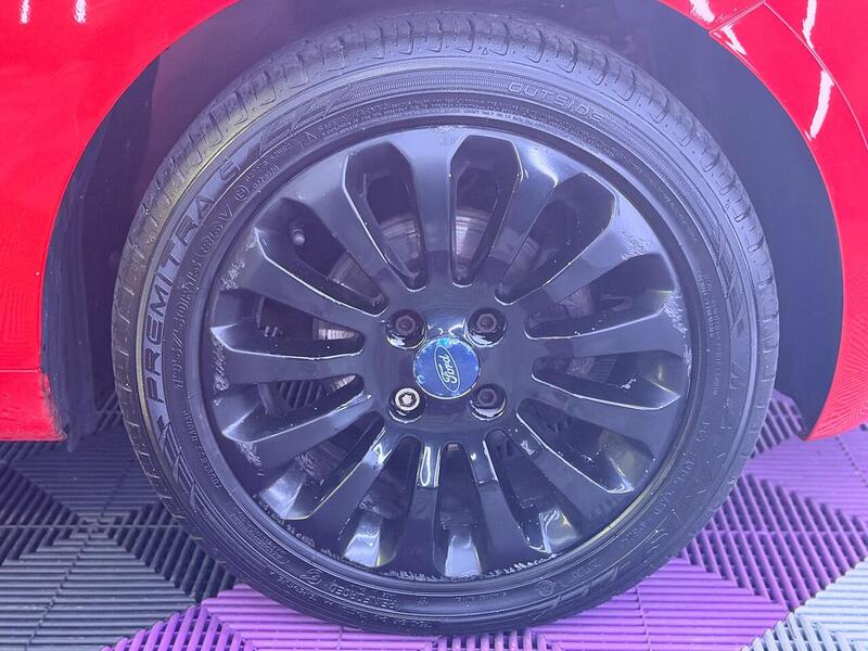 Ford Ka 1.2 Zetec Euro 5 (s/s) 3dr - U489