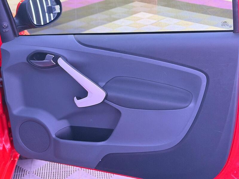 Ford Ka 1.2 Zetec Euro 5 (s/s) 3dr - U489